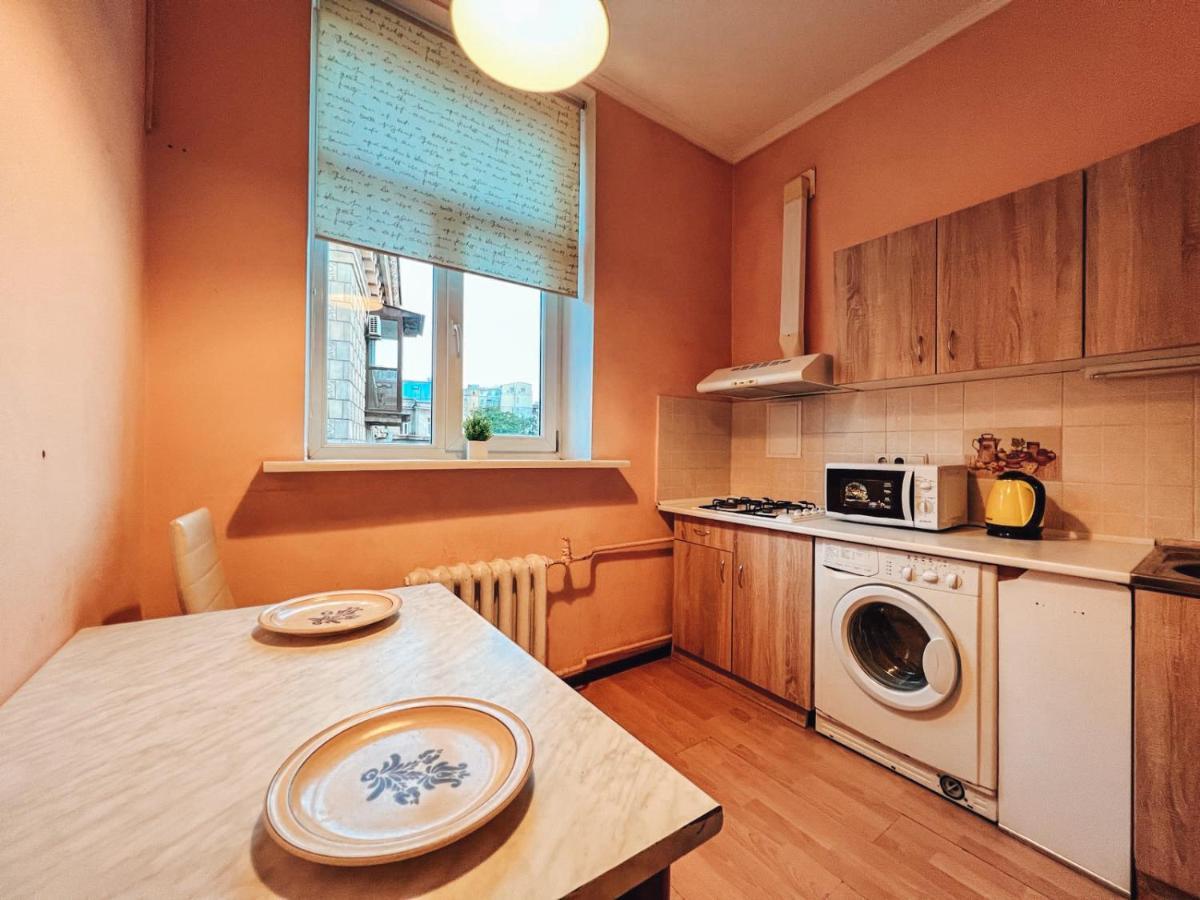 Apartments On Kreshchatik 17 Kiev Luaran gambar